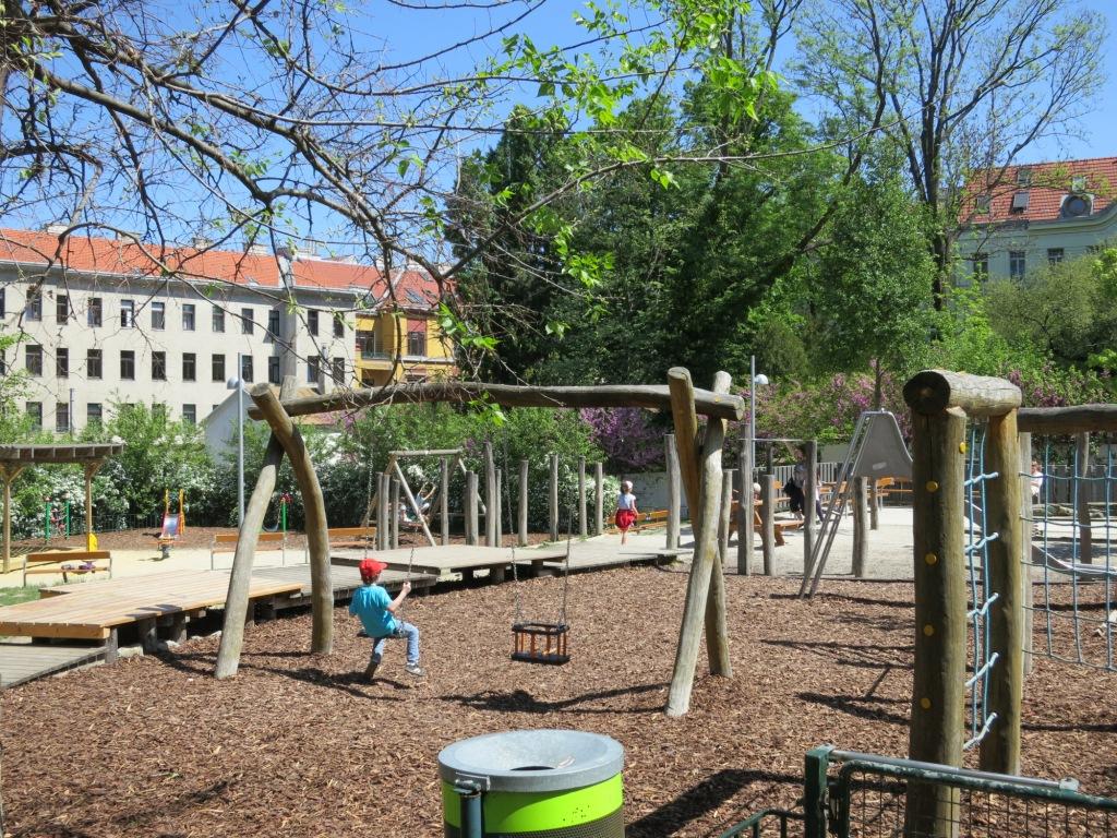 Schubertpark+Kinderspielplatz